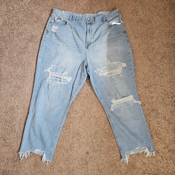 American Eagle Curvy Mom Jeans Womens 22 Light Blue Denim Stretch Distressed EUC - Picture 1 of 13